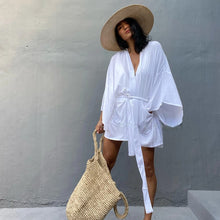 Load image into Gallery viewer, Luna Willow Kimono - Short White

