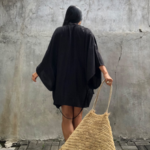 Load image into Gallery viewer, Luna Willow Kimono - Short Black
