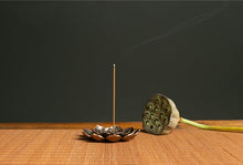 Load image into Gallery viewer, Flower Incense Holder
