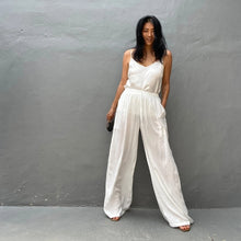 Load image into Gallery viewer, Luna Willow Trousers - White
